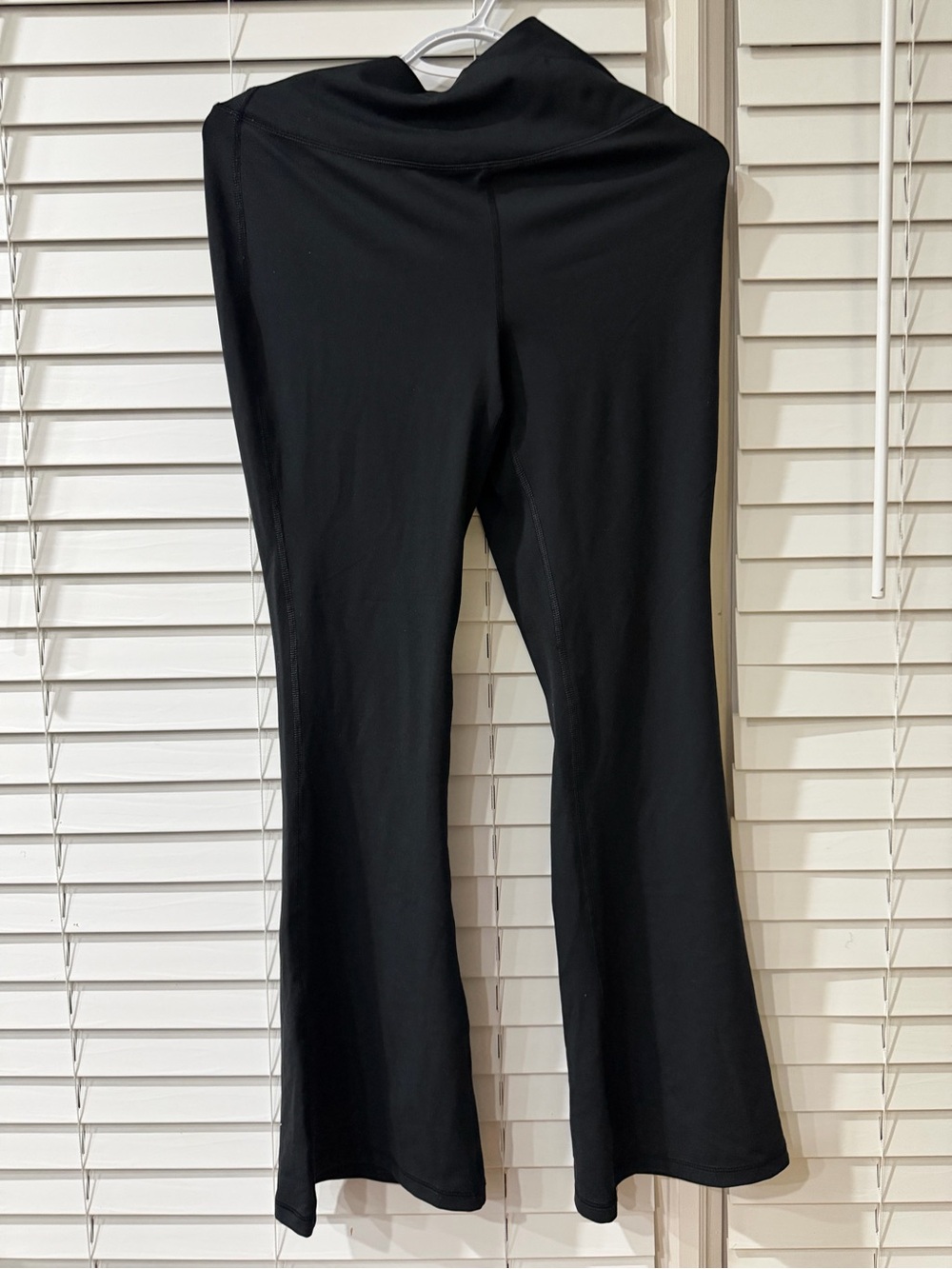 Black Women's Flared Yoga Pants 🖤 Size Large 🖤